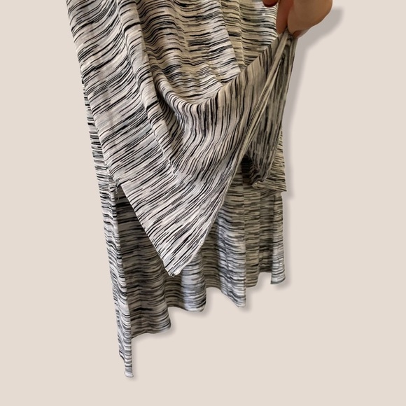 Aritzia Wilfred Free Grey And White Tunic - Picture 3 of 6